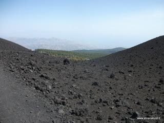 ateri eruzione 2002-23-09-2012 11-38-45